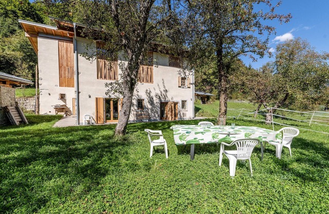 Atemberaubendes Haus in Ledro mit WLAN