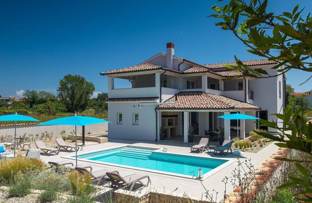 Villa Dream House