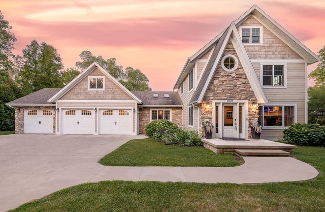 Stunning King's Landing Lodge - Sister Bay