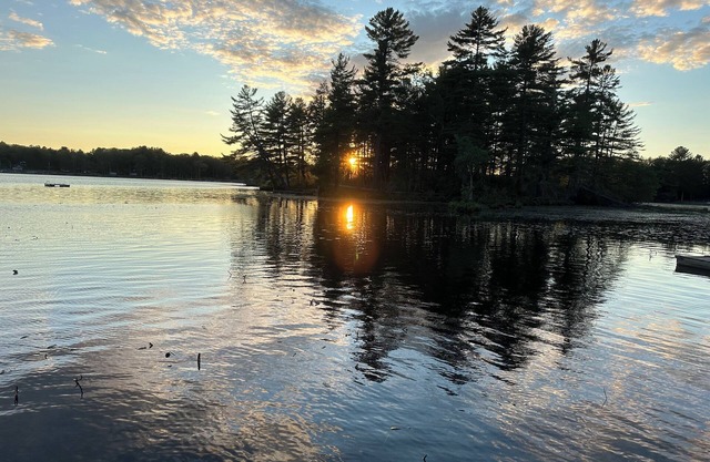Atemberaubende Lake Front Home