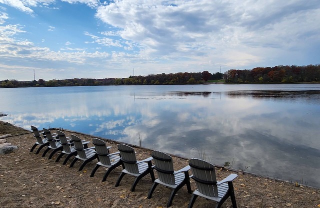 Stunning Lake Home! Sleeps 12, 4 Full Bathrooms on 3 Acres!