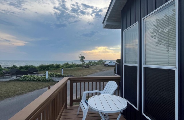 Stunning Lakeview Cottage @Sherkston Shores Resort