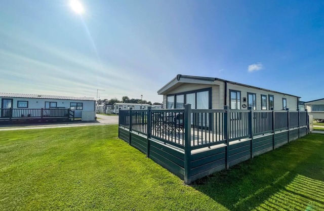 Stunning lodge full sea views at Broadland Sands in Suffolk ref 20089BS