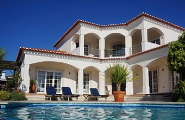 Eine luxuriöse 4br Villa mit Jacuzzi