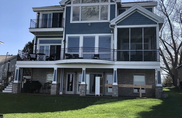 Stunning luxury 7 Bedroom Green Lake home on private lakefront