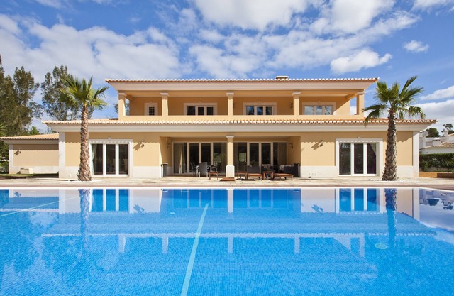 Atemberaubende Luxus-Executive-Villa im 5-Sterne-Resort Le Meridian Penina Golf