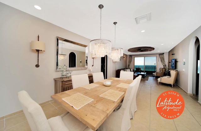 Atemberaubende Luxus 2BR / 2BA Eigentumswohnung in Bella Sirena - "Latitude Adjustment 502-C"