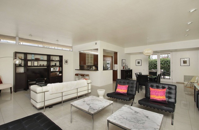 Atemberaubende Mid Century Condo in 7 Lakes Country Club!