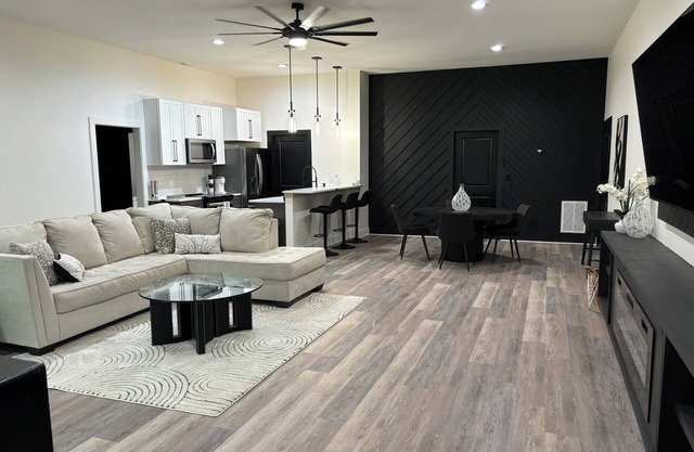 Stunning Modern Lower Level Apartment Charlotte