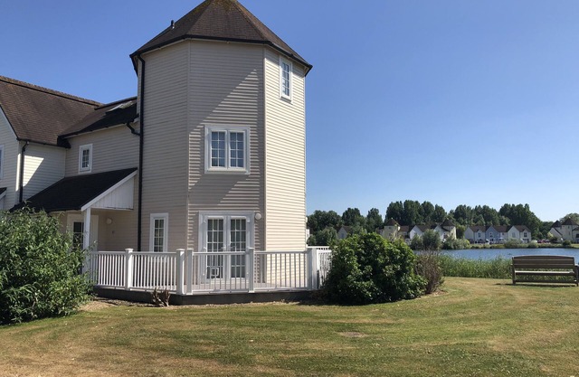 Atemberaubende New England-Stil Lakeside Lodge