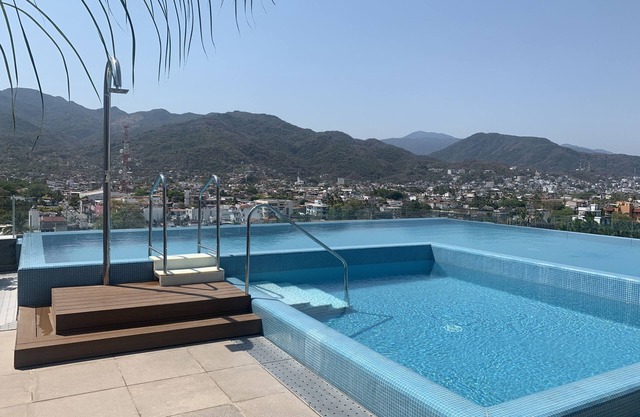 Stunning new Modern pet friendly 1 bedroom 1 bathroom unit in Vallarta