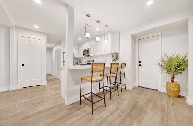 Stunning & Newly Remodeled Close to Disney