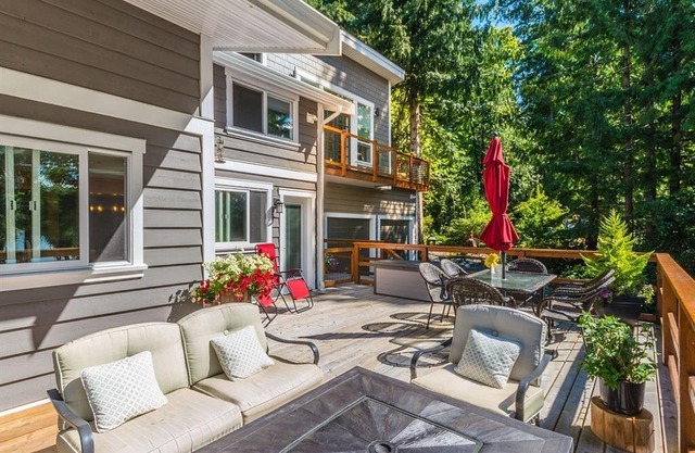 Stunning Newly Renovated Piece of Heaven