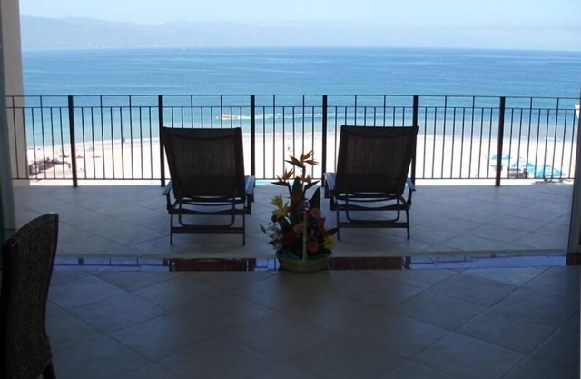 Atemberaubende Oceanfront Luxury Condo