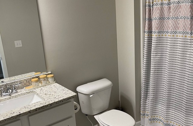 Stunning One Bedroom Private Room