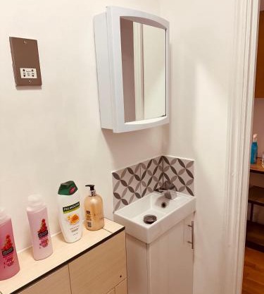 Stunning one bedroom Studio Flat