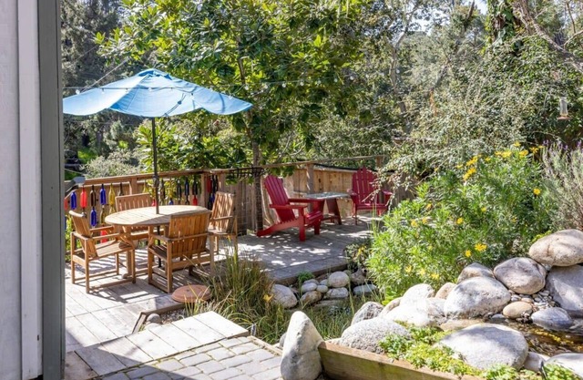 Stunning outdoor space 5 min to Aquarium and Golf