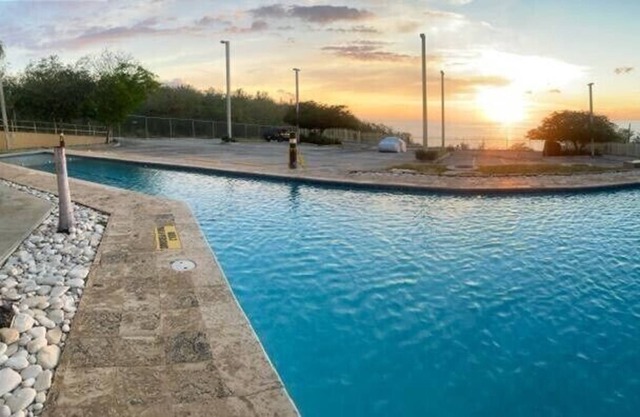 Stunning pool and ocean view from your baloney! Wake up to the ocean breeze!