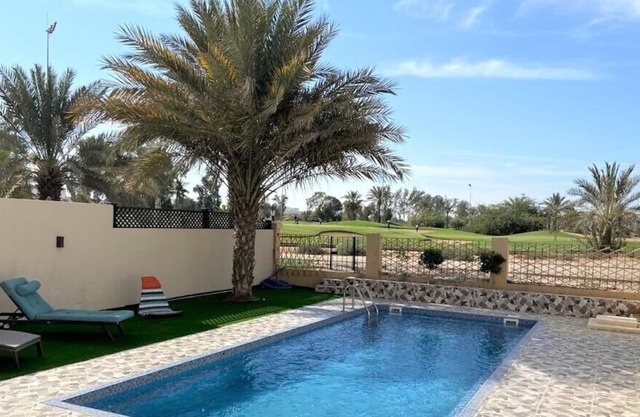 Stunning Pool villa with Garden RAK