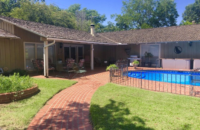 Atemberaubende Poolside Guest House - Historisches Morningside
