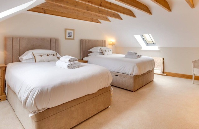 Stunning private villa for 4 people with WIFI, TV, pets allowed, panoramic view and parking