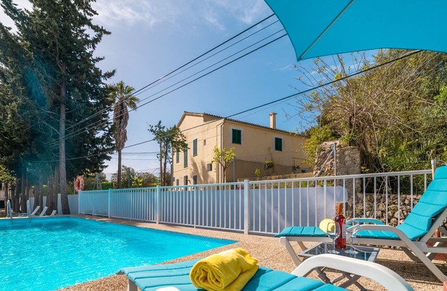 Stunning private villa with private pool, WIFI, A/C, TV, patio, panoramic view and parking