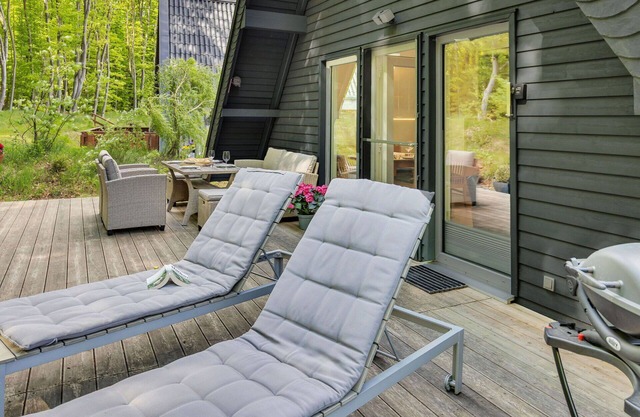 Schönes alleinstehendes Ferienhaus für 6 Leute mit W-LAN, TV, Terrasse und Parkplatz