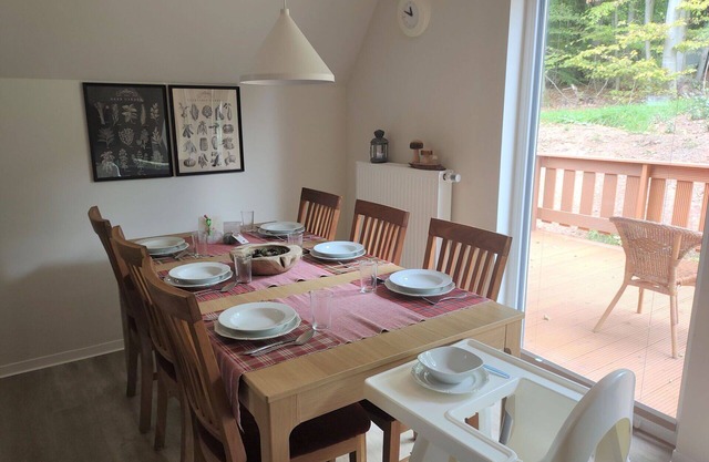 Schönes alleinstehendes Ferienhaus für 6 Leute mit W-LAN, TV, Terrasse und Parkplatz