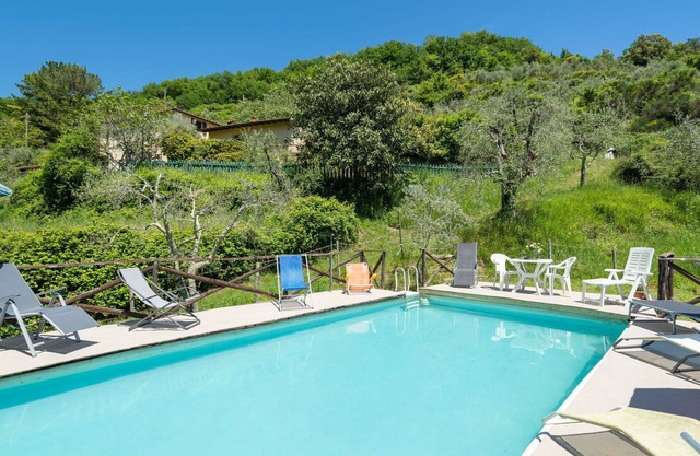 Wunderbares alleinstehendes Ferienhaus für 6 Personen mit privatem Pool und Parkplatz