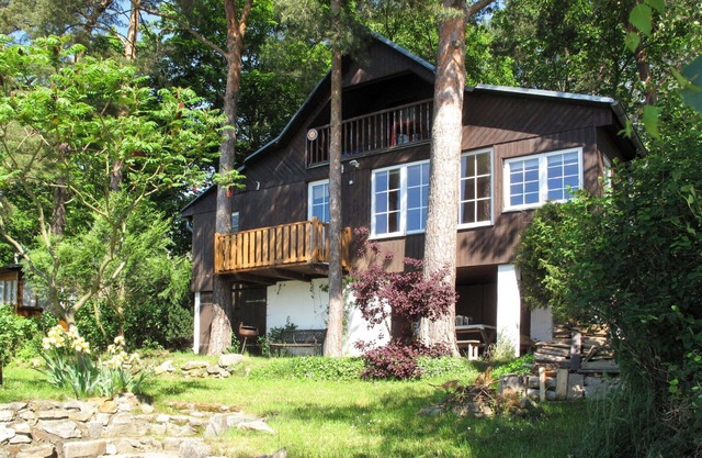 Schönes alleinstehendes Ferienhaus für 5 Personen mit W-LAN, TV, Terrasse und Parkplatz