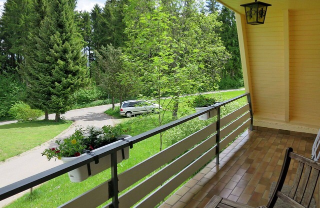 Wunderbares alleinstehendes Ferienhaus mit W-LAN, TV, Terrasse, Haustiere erlaubt und Parkplatz