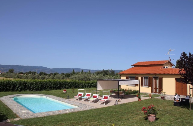 Alleinstehendes Ferienhaus mit Klimaanlage, W-LAN, privatem Pool, TV, Panoramablick, bei Cortona