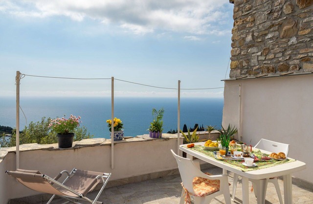 Wunderbares alleinstehendes Ferienhaus mit W-LAN, Klimaanlage, TV, Terrasse und Parkplatz