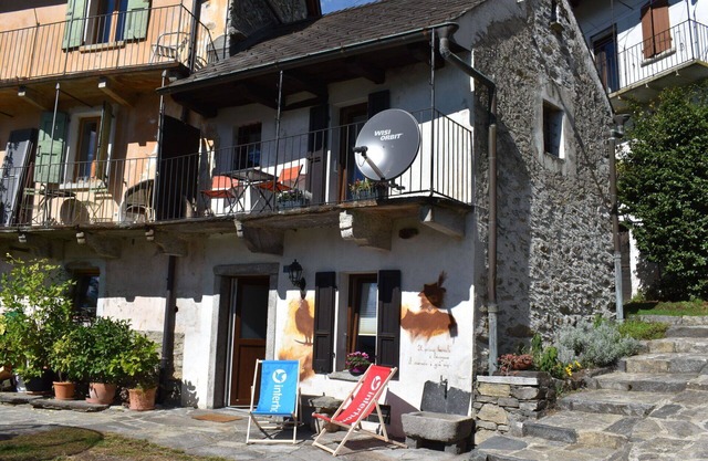 Wunderbares alleinstehendes Ferienhaus mit W-LAN, TV, Innenhof, Haustiere erlaubt und Parkplatz