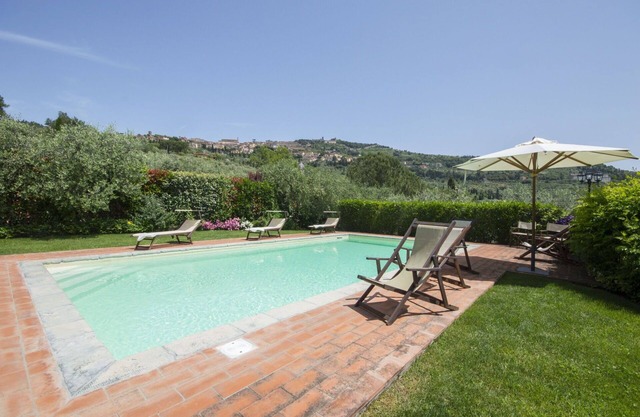 Alleinstehendes Ferienhaus mit W-LAN, privatem Pool, Klimaanlage, TV, Terrasse, Panoramablick