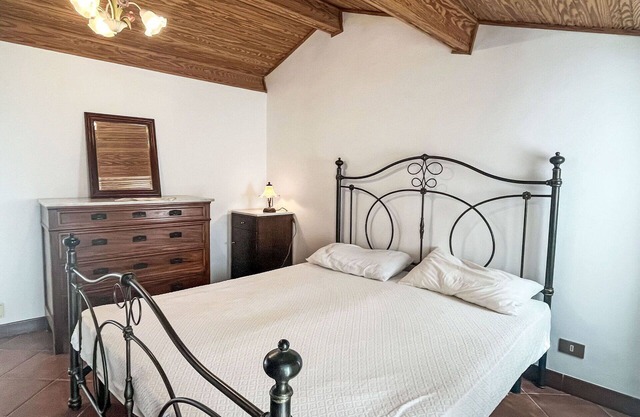 Stunning private villa for 4 guests with WIFI, terrace and parking