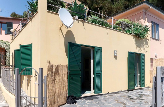 Alleinstehendes Ferienhaus mit W-LAN, Klimaanlage, TV, Terrasse, Haustiere erlaubt, Parkplatz