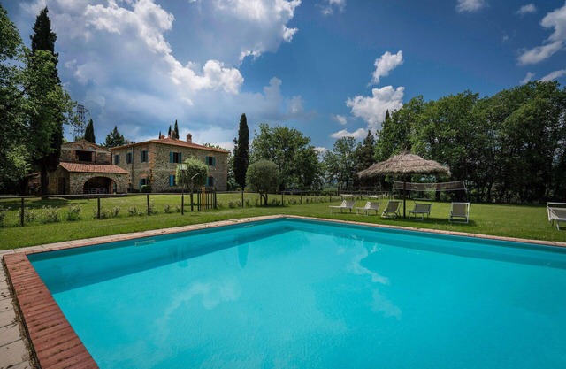 Alleinstehendes Ferienhaus mit Klimaanlage, privatem Pool, W-LAN, Innenhof, Panoramablick