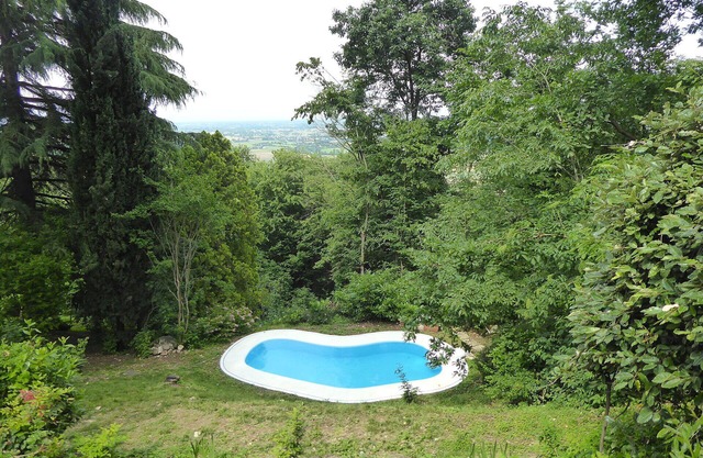 Alleinstehendes Ferienhaus mit privatem Pool, Whirlpool, W-LAN, Klimaanlage, Innenhof, bei Padua
