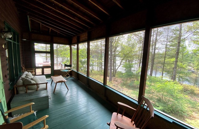 Stunning property on Go Home Lake