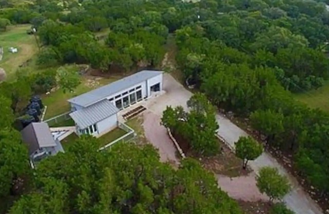 Stunning 'Ranch Modern' + Firepit + Stars!