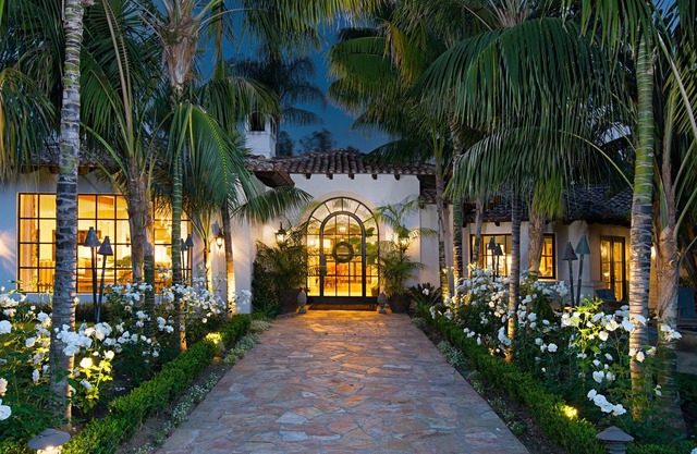 STUNNING! Resort-like 7-BR Estate in Rancho Santa Fe