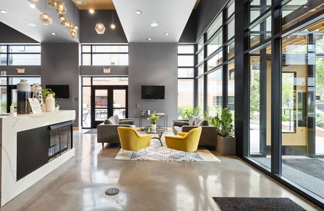 Stunning Studio Apt Near Broad Ripple Cozysuites