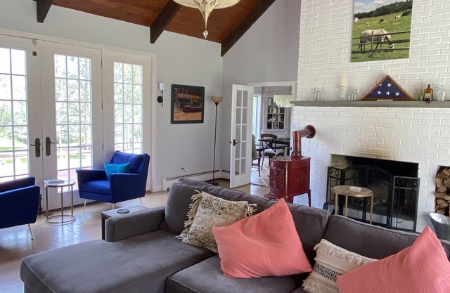 Stunning Summer Berkshires Retreat with Beautiful Heated Swimming Pool