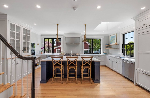 Stunning Newly Renovated Luxury Retreat in the Heart of Manchester-by-the-Sea.