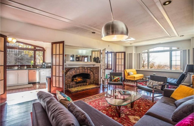 Stunning View, Frank Lloyd Wright Inspired Home!