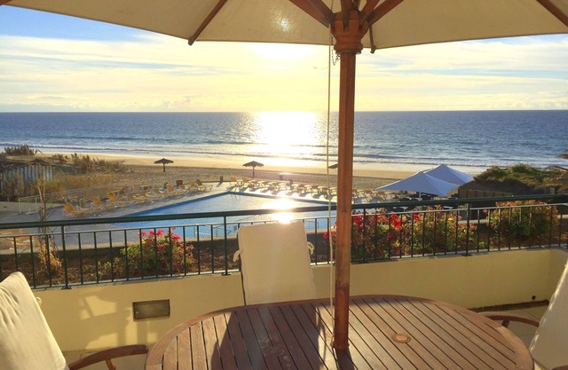 Atemberaubende Aussicht in Porto Santo - T2 mit Strand, Pool und Terrasse
