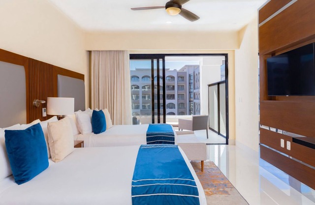 Stunning views Studio at Villa la Valencia.n