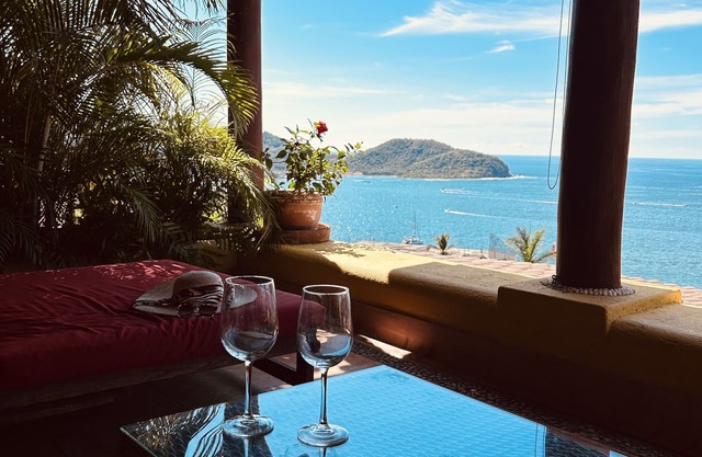 Wundervolle Aussicht auf die Zihua Bay. Entspannen Sie sich