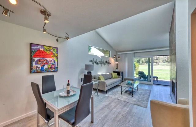 Stunning View Silverado 2 BD Condo on Golf Course w/ Pool